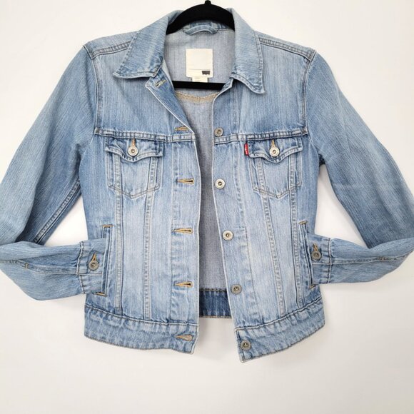 2010s Levi’s Light Wash Trucker Denim Jacket Size XSmall Classic Fit - Picture 3 of 11